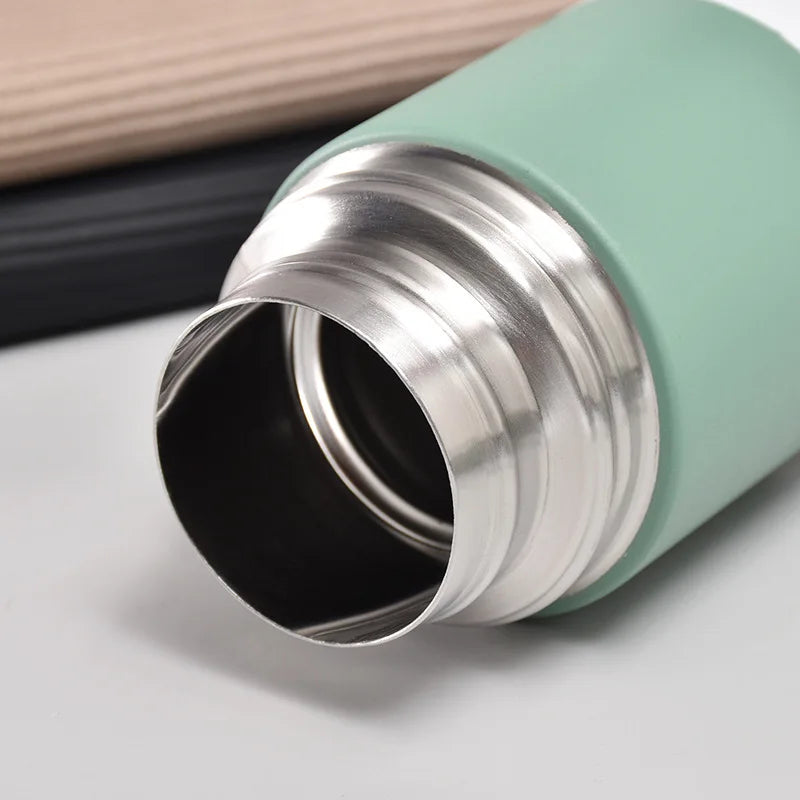 Garrafa Térmica de Aço Inox 500ml com Copo – Ideal para Escritório, Casal ou Viagem